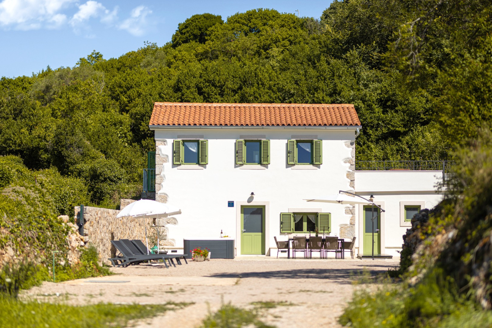 Hidden House Porta - Hidden retreat surrounded by nature, Hidden House Porta with Sauna and Jacuzzi, Krk Island, Croatia Krk